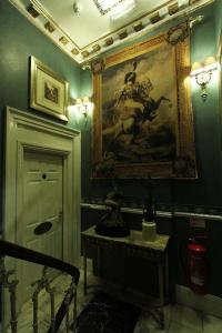 Opulence Boutique and Spa - 13