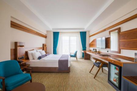 Karpalas City & Spa - 4