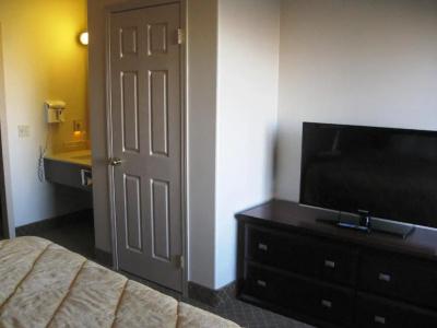 Comfort Inn & Suites Airport South - 46