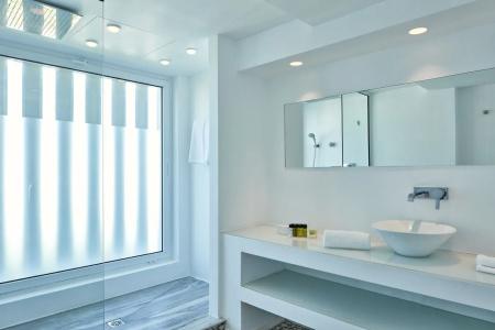 So White Club Resort - 4
