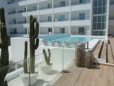 30 Degrees - Pineda Splash - 26