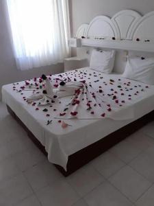 Meryem Ana - 37