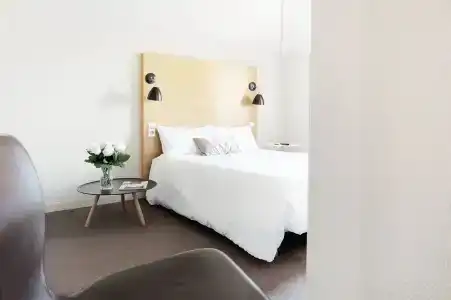 L'Hôtel - 1