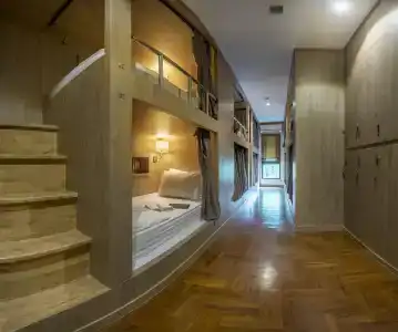 The Posh Phayathai - 4
