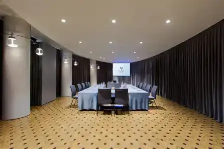 Maritim Plaza Tirana - 14