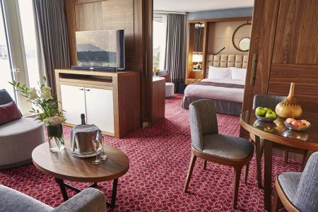 Fairmont Grand Geneva - 12