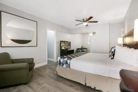Hollywood Beachs - 61