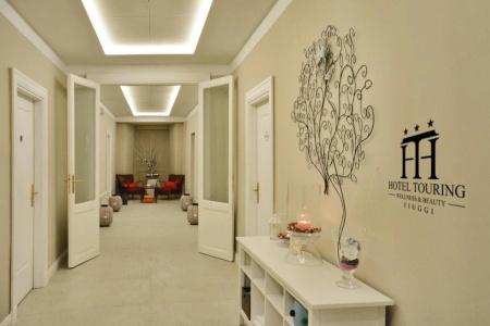 Touring Wellness & Beauty - 36