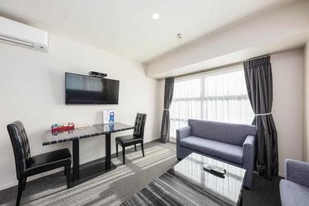 315 Riccarton - 74
