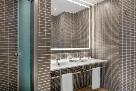 AC Recoletos by Marriott - 8