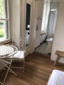The Bed + Breakfast - 91