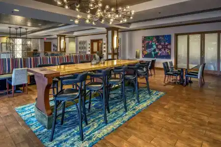 Hampton Inn & Suites Austin-Downtown/Convention Center - 37