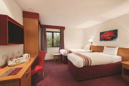 Ramada Cambridge - 2