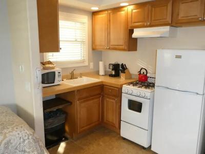 Briarwood Inn - 173