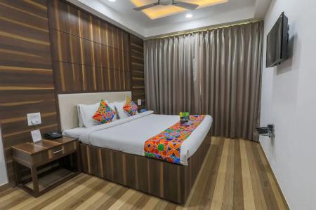FabSapphire Inn - 38