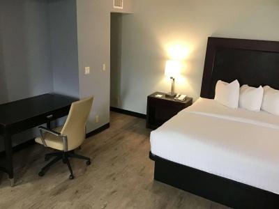 SureStay Studio by Best Western - 35