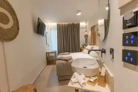 Cabana Blu & Suites - 72