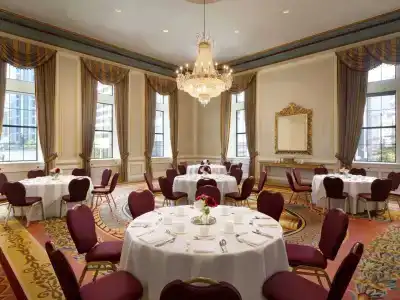 Fairmont - 17