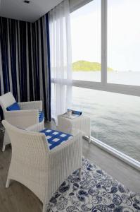Phuket Boat Quay - 175