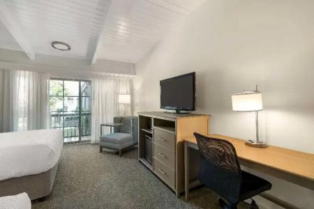 Best Western Plus - 128