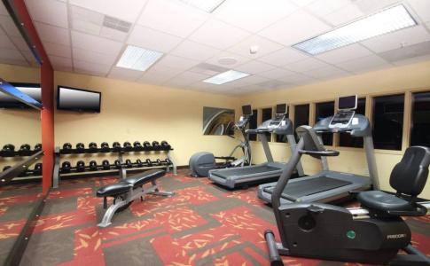 Courtyard by Marriott - 18