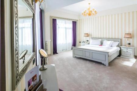 Phoenicia Grand - 40
