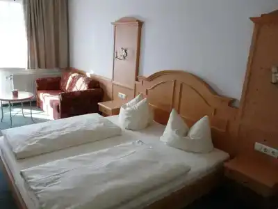 Roter Hahn - Bed & Breakfast - 29