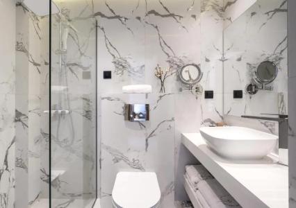 Emily's Luxury Suites - 26