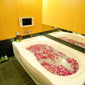 & Spa Lotus (Adult Only) - 35