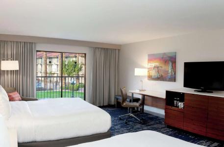DoubleTree by Hilton - 45
