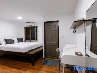 Diff Hostel - 131