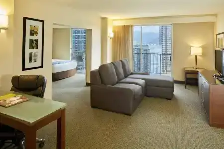 DoubleTree by Hilton Alana - Waikiki Beach - 4