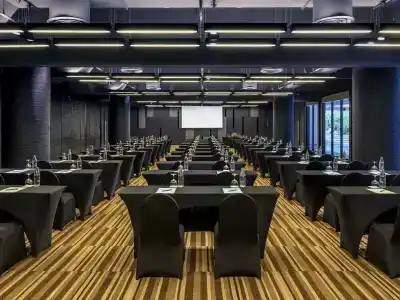 Hilton Phuket Arcadia Resort & Spa - Sha Plus - 20