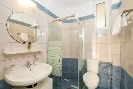 Stamatakis Boutique Studios - 78