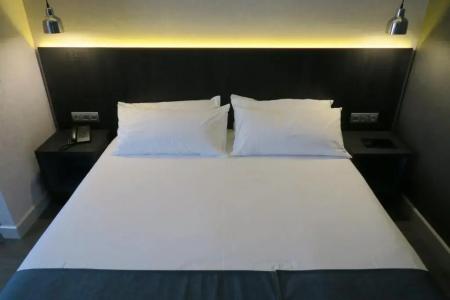 Hg City Suites Barcelona - 51