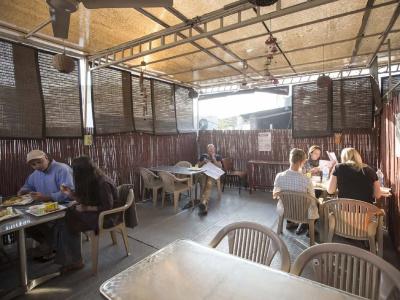 Smyle Inn - 3 minutes walk From New Delhi Railway Station - 15