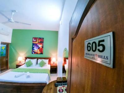 Romance Hills - 82