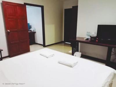 Deeden Pattaya Resort - 102