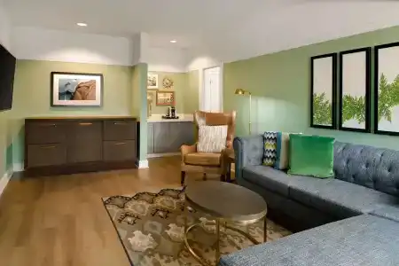 Hayes Mansion - 115