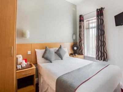 Oyo London Guest House - 97