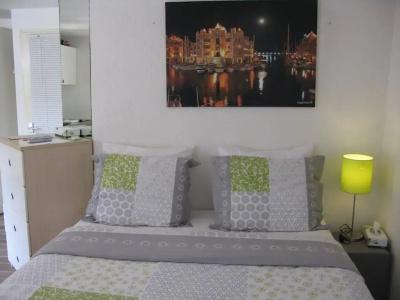 Sir Nico Guest House - 3