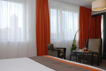 Mercure Lyon Centre - Gare Part Dieu - 81