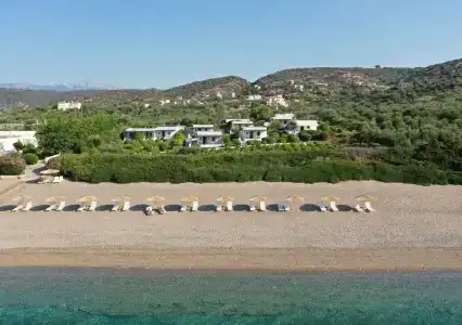 Niriides Resort - 8