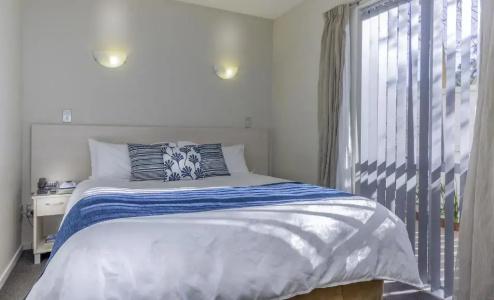 166 Majestic Court - 28