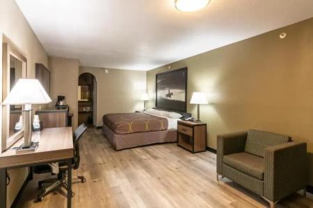 Super 8 by Wyndham Dallas East - 27