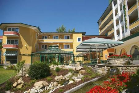 Parkhotel - 0
