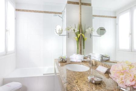 Dauphine Saint Germain - 9