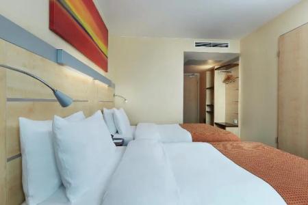 Holiday Inn Express Berlin City Centre West - 64