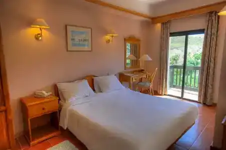 Hôtel Saint-Patrick - 53