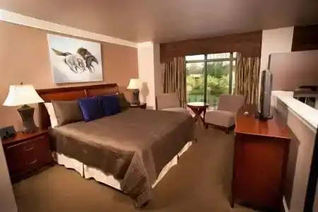 The Remington Suite and Spa - 56